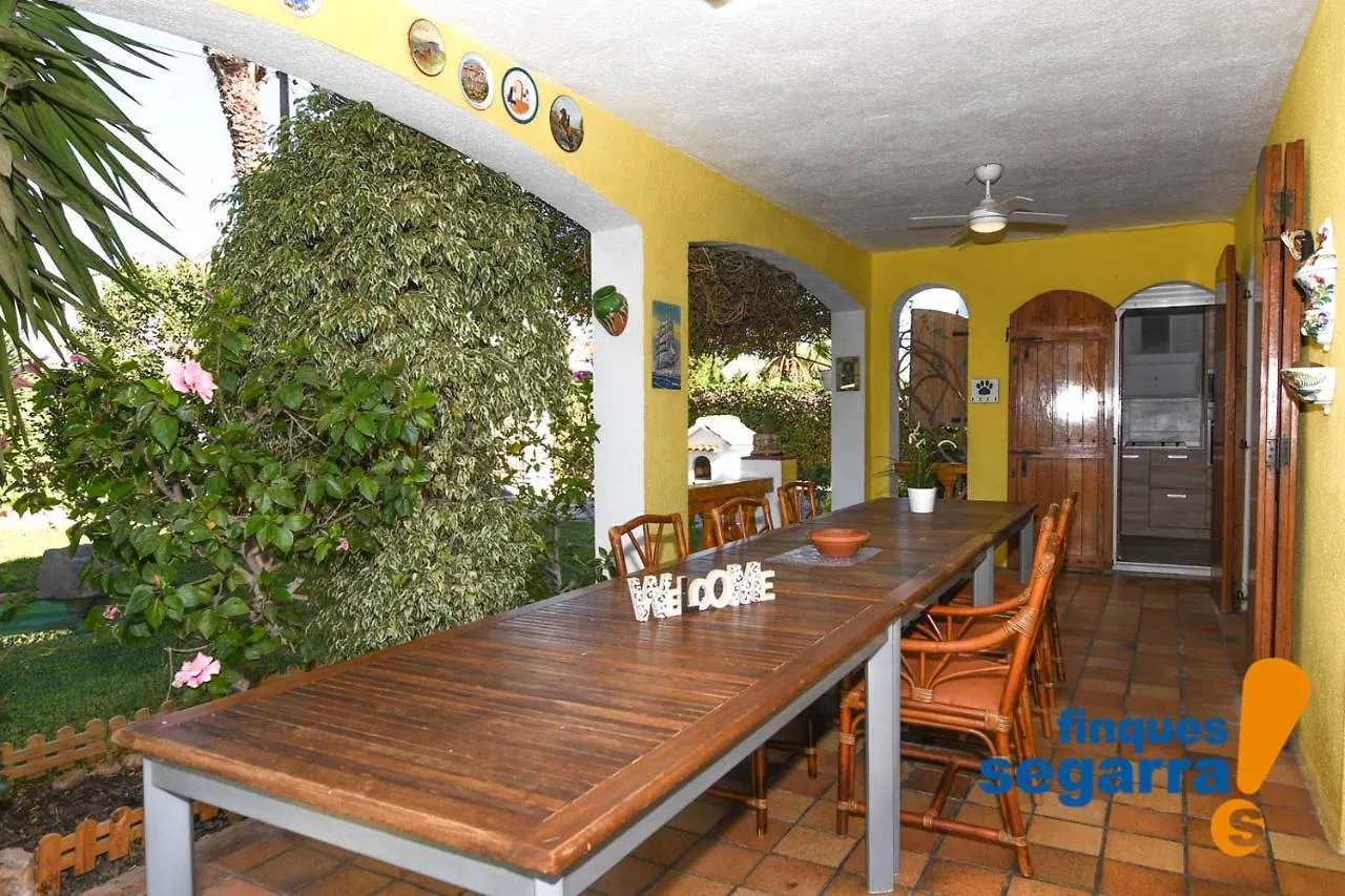 Villa Maite Roda de Bará